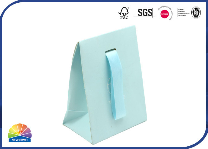 190gsm Coated Paper Gift Bag Simple Custom Print With Smooth Ribbon Handle