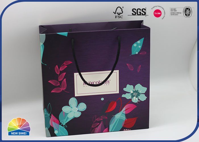 4C Printed Paper Packaging Special Bag Matte Lamination With Nylon Handle