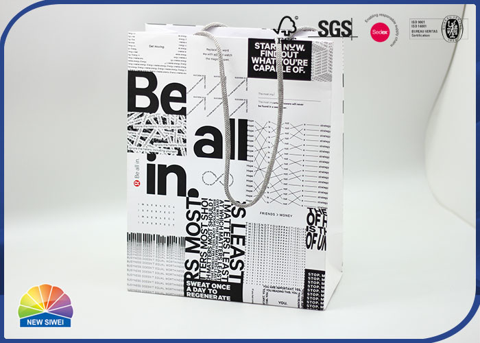 Matte Lamination Surface Treatment Paper Bags For Shopping Packaging